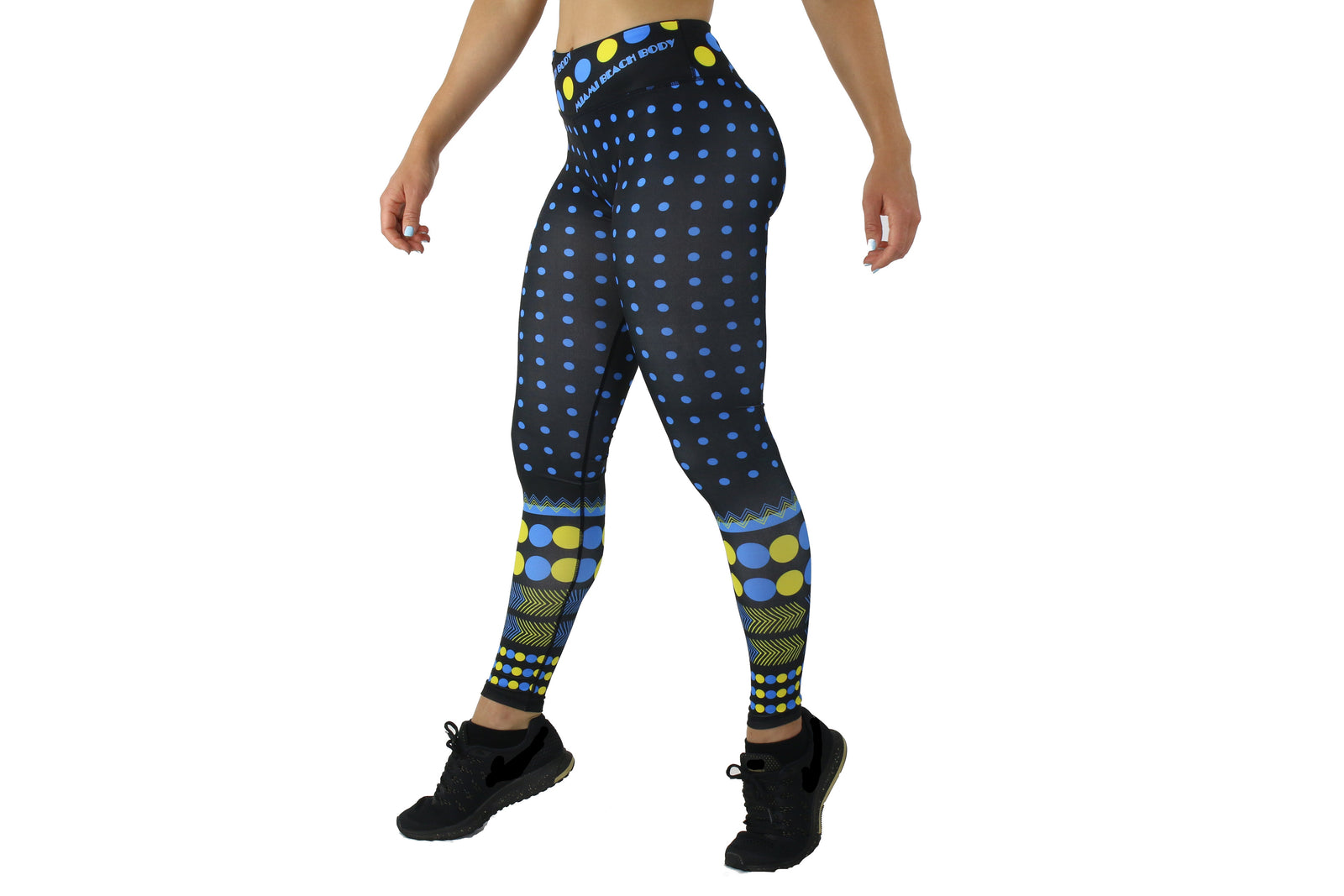 https://s3.amazonaws.com/miamibeachbody/SunBlueMoonTribalLeggingBlackDotted/SunBlueMoonTribalLeggingBlackDotted.xml